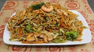 YAKISOBA DE CAMARÃO