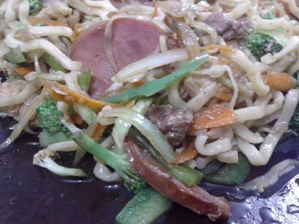 YAKISOBA DE CALABRESA